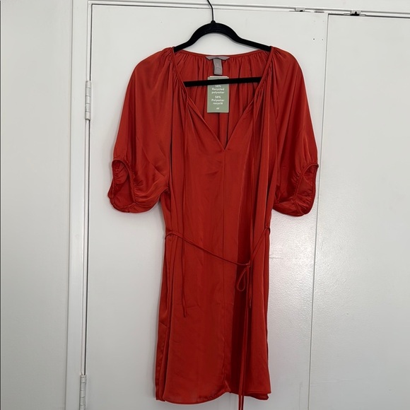 H&M Rust Orange satin loose fit Dress size small - Picture 4 of 8